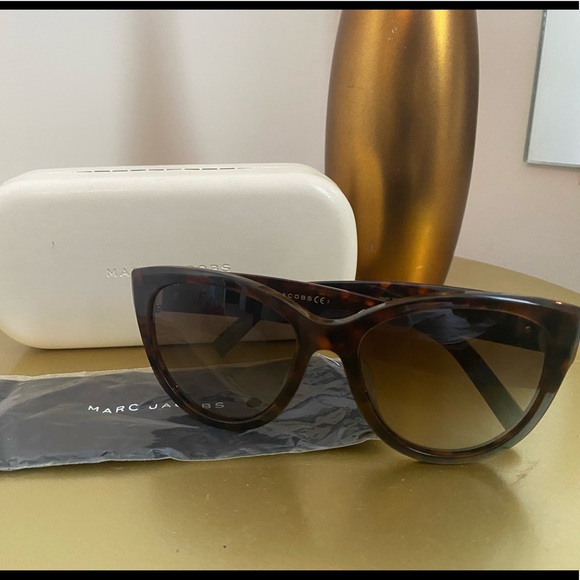 Marc Jacobs Sunglasses - Picture 1 of 6